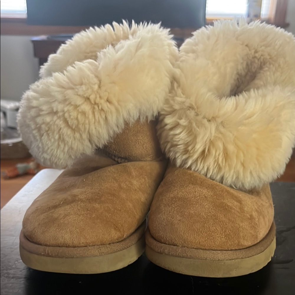 UGG Tan and Cream Slippers with Plush Lining